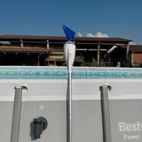 Aspiratore per piscina