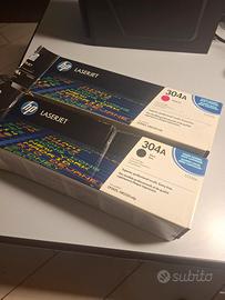 Cartucce HP LaserJet 304A Nero e Magenta