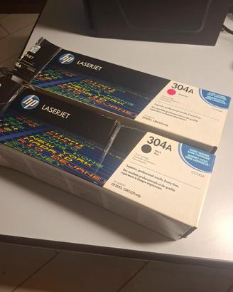 Cartucce HP LaserJet 304A Nero e Magenta
