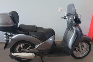 Aprilia Scarabeo 250