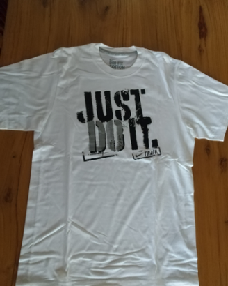Maglietta t-shirt Nike bianca da uomo