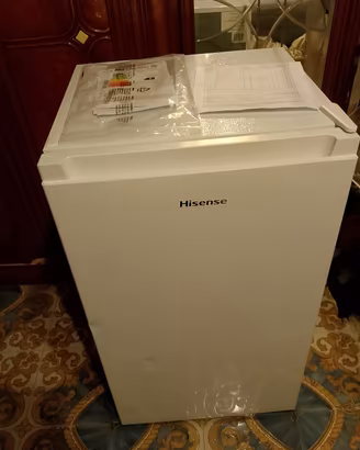 Congelatore nuovo 60 litri verticale 