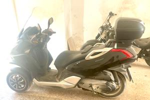 Peugeot Metropolis 400 - Scooter 3 Ruote