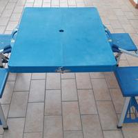 Tavolino richiudibile da campeggio