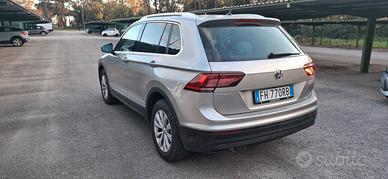 VW Tiguan 2000 
