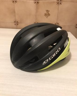 Casco bici da strada Giro Synthe II