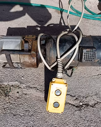 Montacarichi o argano elettrico 