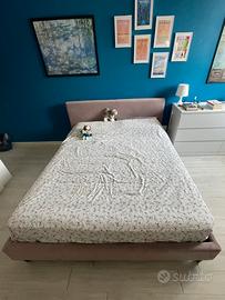 Struttura letto con rete e testiera