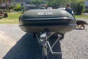 Gommone, carrello e motore