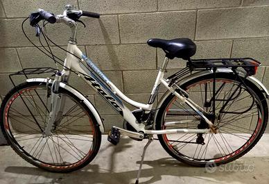 bicicletta da trekking Atala Discovery S 21V