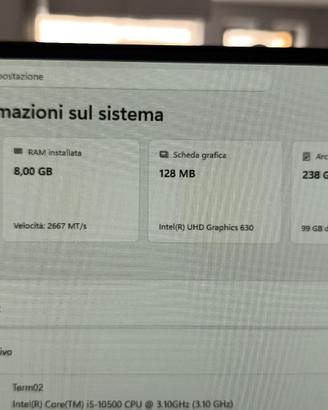 Computer fisso dotati di monitor tastiera e penna