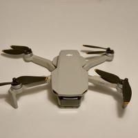 Dji mini 4 k Fly More Combo-Pari al Nuovo
