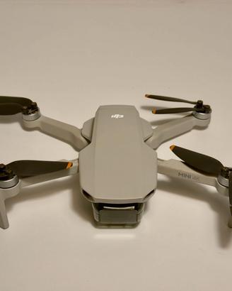 Dji mini 4 k Fly More Combo-Pari al Nuovo