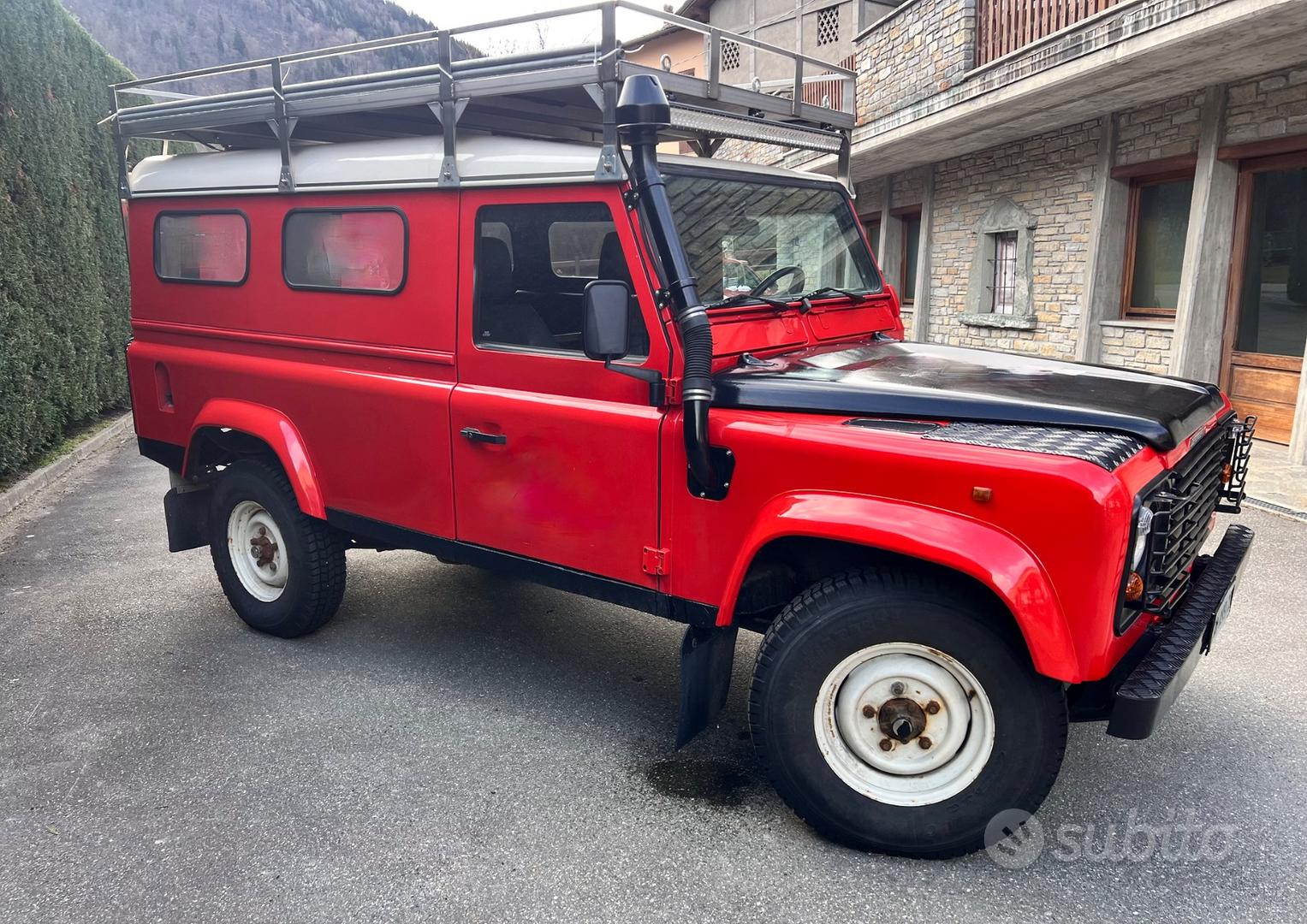 Land Rover Defender 1996 photo 2