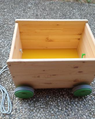 Carrellino porta giocattoli in legno con ruote