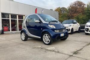 SMART ForTwo Passion 700 AUT Euro4 / IDONEA A NE