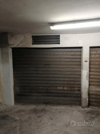 Garage a catania via oliveto scammacca