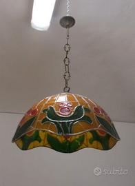 Antico lampadario a mosaico