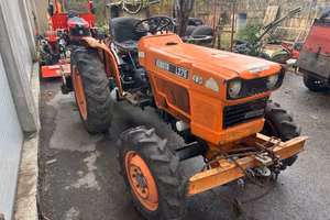 Kubota L275 4WD Usato