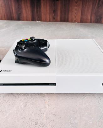 Xbox One perfettamente funzionante + controller