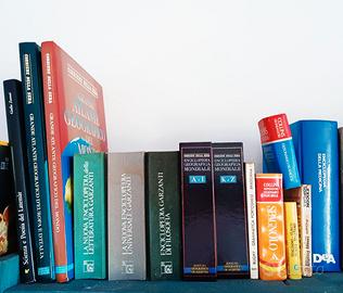 Vecchie enciclopedie e dizionari (vedi 3 foto)