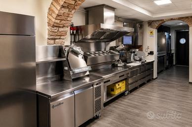 GFP - STREET FOOD VICINO LUNGOLAGO LAZISE
