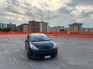 Peugeot 207 1.4 HDI 70 CV 5P. ONE