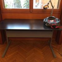 Scrivania lavoro e studio -