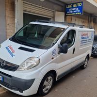 Opel Vivaro 27 2.0d 114cv L1H1