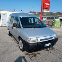 Fiat scudo Combi 2.0 JTD autocarro 6 posti
