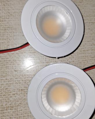 Coppia led downlight x specchio da bagno
