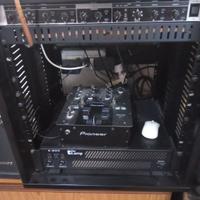 rack audio con crossover e mixer