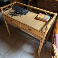 Scrivania in vimini