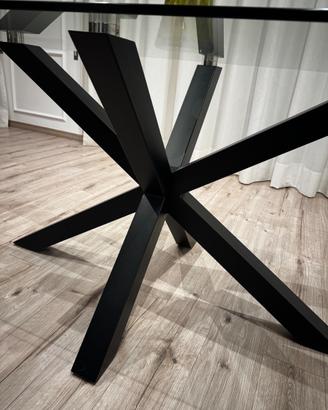 Tavolo vetro gambe metallo nero