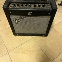 Fender Mustang I. Ampli 20W. Svuoto garage.