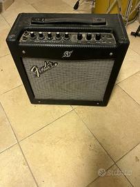 Fender Mustang I. Ampli 20W. Svuoto garage.