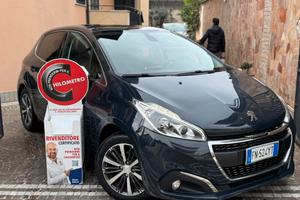 Peugeot 208 PureTech 82 5 porte Allure