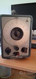 Audio oscillatore vintage . HP 201 C . 