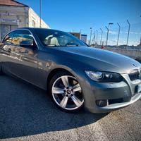 BMW 325 i cabrio coupè (E93)