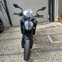 KTM 890 DUKE