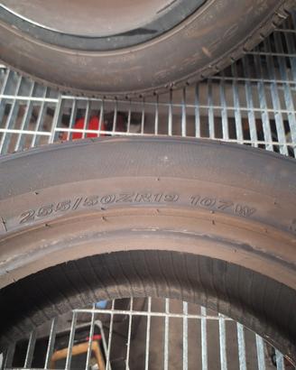 gomme 255/50/19 107W 