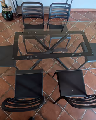 Tavolo in Vetro e Metallo + 6 Sedie marca NARDI