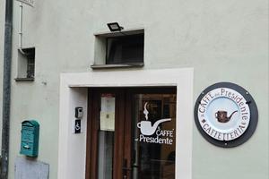 Vendita bar vicino casa Presidente Pertini