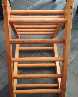 Triangolo di pikler in legno