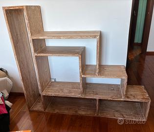 Libreria a scaletta in legno massello