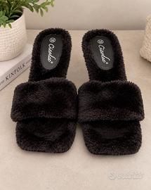 Mules / sabot con tacco in eco-pelliccia