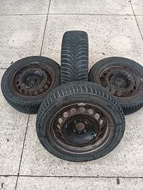 Pneumatici invernali Hankook 185/60 R14 con cer