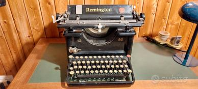 macchina da scrivere vintage 