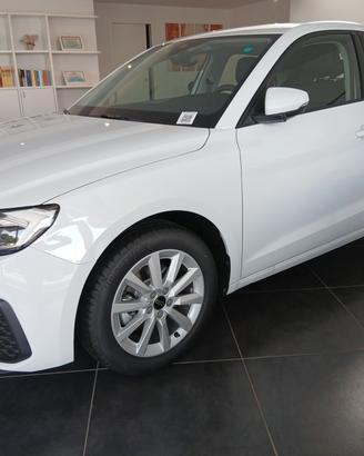 Audi A1 SPB 30 TFSI S tronic Business km zero a € 