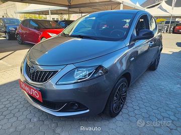 Lancia Ypsilon 1.0 FireFly 70cv S&S Hybrid GOLD